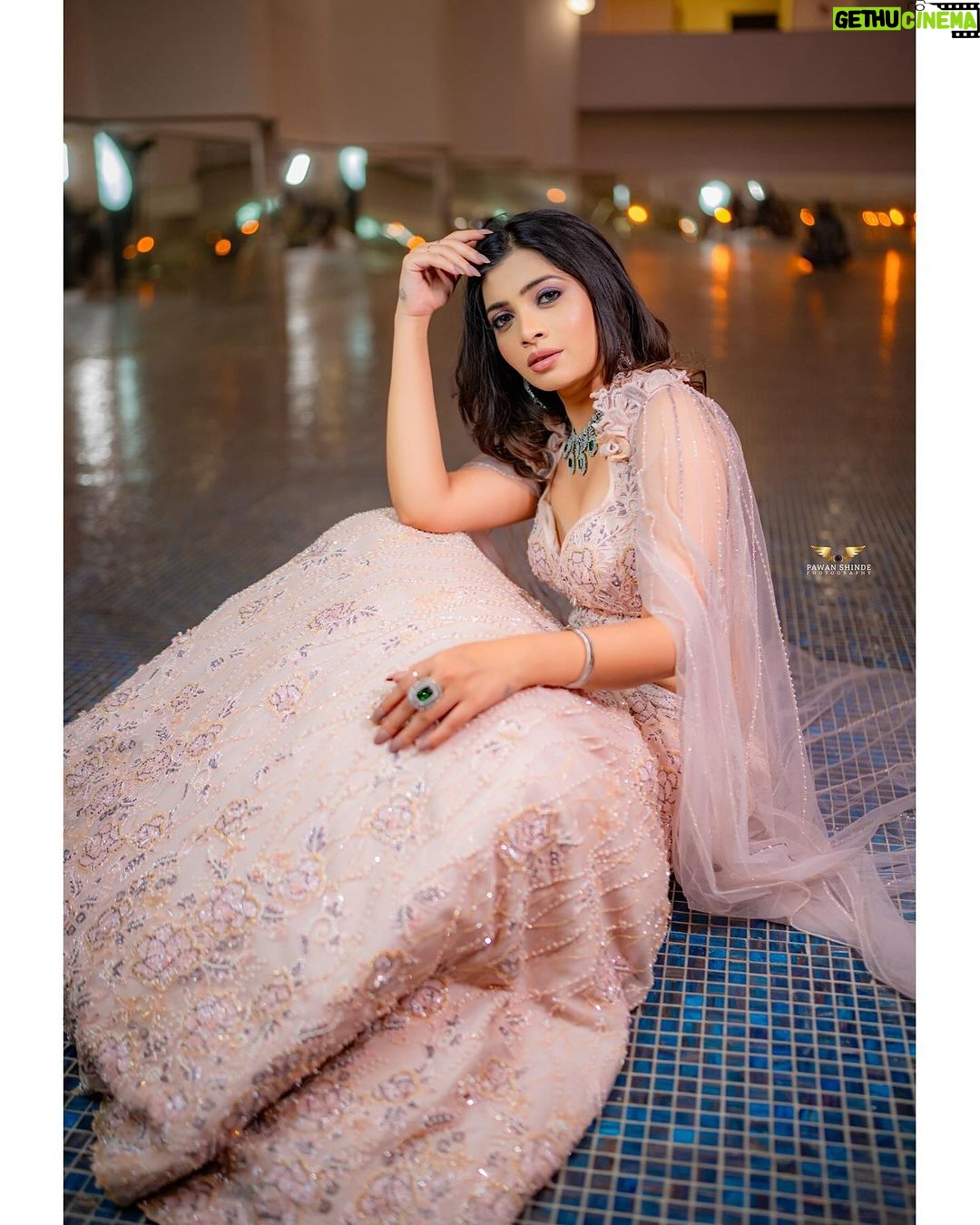 Ruchira Jadhav Instagram - Just realised that we’ve entered into the last page of 2023✨ #ruchirasays let’s write the best one !