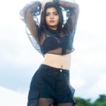 Ruchira Jadhav Instagram - Hello❄️…❤️‍🔥this side #RuchiraJadhav 📸 : @rituparnas_photo_poetry MU : @vinaya_bhosale_makeupartist