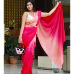 Ruchira Jadhav Instagram – Flaunting everything that I have..
Saree & Smiles….💖🧡

📸 : @javaharphotography