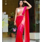 Ruchira Jadhav Instagram – Flaunting everything that I have..
Saree & Smiles….💖🧡

📸 : @javaharphotography