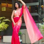 Ruchira Jadhav Instagram – Flaunting everything that I have..
Saree & Smiles….💖🧡

📸 : @javaharphotography