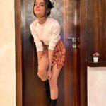 Ruhanika Dhawan Instagram - Late Halloween post 🎃 Could this outfit BE more accurate?? #rachelgreen #friends #halloween2023 #ruhaanikadhawan
