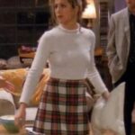 Ruhanika Dhawan Instagram - Late Halloween post 🎃 Could this outfit BE more accurate?? #rachelgreen #friends #halloween2023 #ruhaanikadhawan