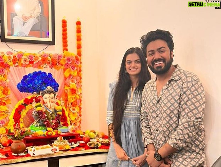 Ruhanika Dhawan Instagram - गणपती बाप्पा मोरया, पुढच्या वर्षी लवकर या #ganpatibappamorya