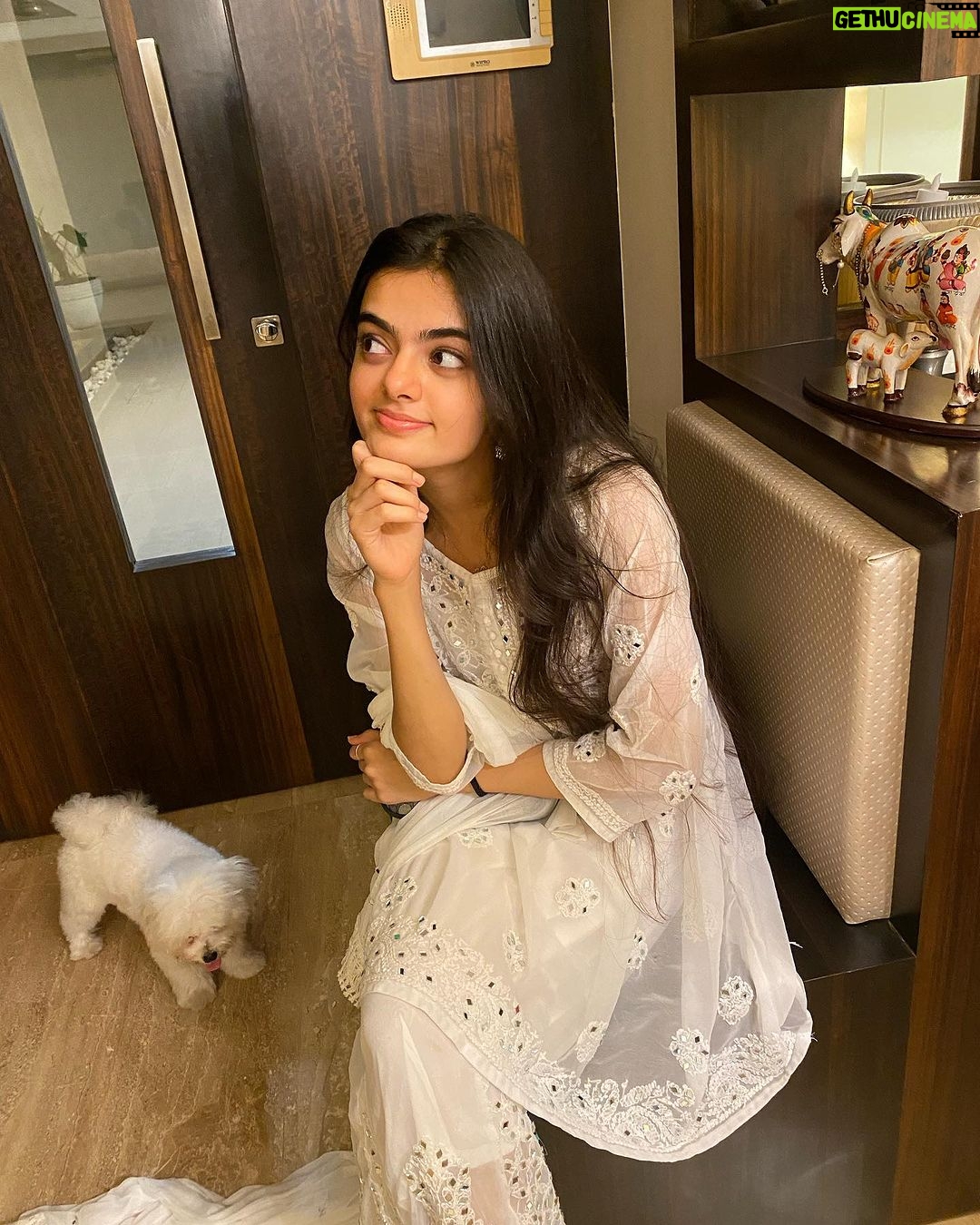 Ruhanika Dhawan Instagram - Did you say Chandani ?? Wearing @amaya_chikan
