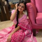 Ruhanika Dhawan Instagram - राधा की भक्ति , मुरली की मिठास , माखन का स्वाद और गोपियों का रास , आओ सब मिलके बनाते हैं जन्माष्टमी का दिन ख़ास। श्रीकृष्ण जन्‍माष्‍टमी की हार्दिक शुभकामनाएं