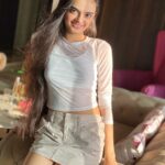 Ruhanika Dhawan Instagram - I just realised we hit 2 million, yay! You could have picked a bunch of other people to follow, but you chose me. Thank you for giving me a platform to share with you and expose my vibrant personality. Thank you for being my most incredible supporters. Cheers to 20,00,000+ Instagram followers! And, I can’t wait to continue growing with you. I am blessed and grateful for every single one of you. #2million #gratitude #thankful #ruhaanikadhawan #instagramfollowers
