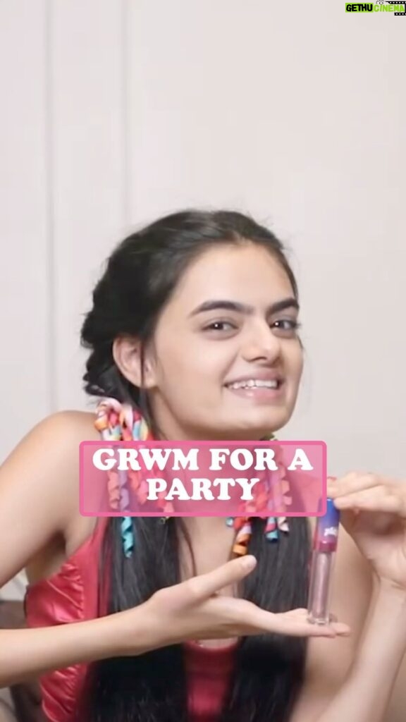 Ruhanika Dhawan Instagram - Turning up the glam for the ultimate party vibes! 💄🎉 Let’s make this night unforgettable! Products: 🌟SUGAR Play Be Boujee Powder Blush - 03 Savage - Rs. 499/- 🌟SUGAR Play High Key Chrome Eyeshadow - 02 Big Mood - Rs. 499/- 🌟SUGAR Play Power Drip Lip Gloss - 02 Woke - Rs. 399/- 🌟SUGAR Vibe Check Liquid Lipstick - 03 Snacc - Rs. 499/- 🌟SUGAR Play Main Character SPF15+ Mattifying Compact - Rs. 599/- . . Shop now on SUGAR’s Website & App 🛒 . . #SUGARPlay #SUGARPlayProduct #Lipgloss #Eyeshadow #Blush #Lipstick