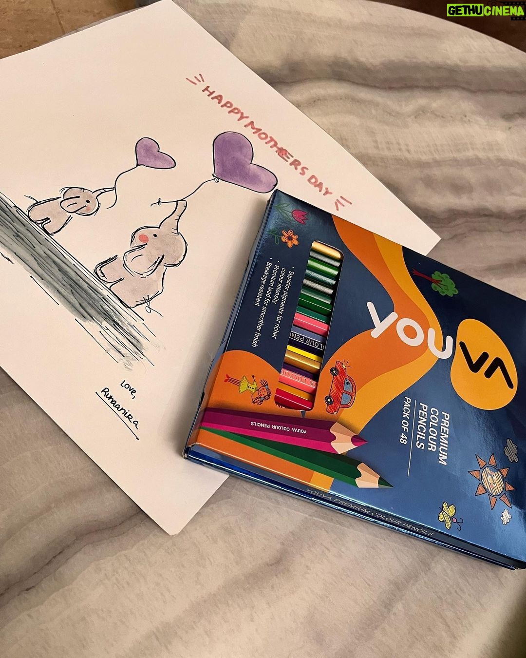 Ruhanika Dhawan Instagram - Our moms always step in to help us out through their unconditional efforts, making our lives easier and also inspiring us. So this Mother's Day, I decided to surprise my mom with a thoughtful gift that I created using my Youva stationery supplies, which encouraged me to think and create. I also gifted her this beautiful, vibrant journal. The link in my bio has all the products for you to check out. I wish all the moms out there a very happy Mother's Day. #mother #momandaughter #mothersday #mothersdaygift #motherslove #youvastationery #youvagift #journal #greetingcard #think #create #youvaworld #collab #ruhaanikaforyouva #ruhaanikadhawan #maabeti
