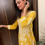 Ruhanika Dhawan Instagram – 🤍💛

#ruhaanikadhawan #indianwear