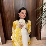 Ruhanika Dhawan Instagram – 🤍💛

#ruhaanikadhawan #indianwear
