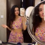 Ruhanika Dhawan Instagram - 🌸🌼🌻 #ruhaanikadhawan #floral #summer