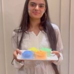 Ruhanika Dhawan Instagram - Blushed my cheeks, Coloured my soul! Let the inner child free this Holi. Enjoy this festival with a glint in your eyes and a spring on your feet. Don’t hold back. Just let go!  Go all out bring out the brushes, paints and palette. This holi make it colourful with Youva Colours. I painted the hues of love on my Drawing book. Yeh holi Youva वाली प्यार के रंगों वाली। Happy Holi everyone. #holi #holi2k23 #think #create #postercolours #stellardrawingbook #brush #artist #creatorinyou #ruhaanikaforyouva