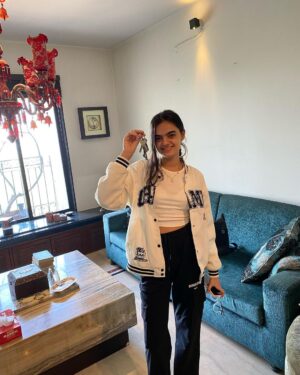 Ruhanika Dhawan Instagram - With the blessings of Waheguru ji and my parents sharing my happiness with you all…To new beginnings!! My heart ❤️is full and I’m extremely Grateful 🙏🏻.. I have check marked a very big dream- “Buying a home on my own.” This is very huge for me and my folks. I couldn’t wait to share this with you all.  My parents and I are extremely thank full for all the platforms and opportunities I have gotten which have helped me achieve this dream. Of course,this wouldn’t have been possible without the help and guidance of my parents and as I write this I know how blessed I feel to have them. Special mention to my  mother who is some magician 🪄  she in all ways is Desi mother who saves every penny and doubles it. Only God and she know how she does it!! There’s no stopping for me!! This is just the beginning. I’m already dreaming bigger, I will chase  my dreams work even harder. So, if I can do it you too can!! So dream on, follow your dreams and it will definitely come true one day.  #newhome #dreamsdocometrue #youtoocandoit 
#dreamit  #achiveit #babybookaghar #babyrookaghar #homeiswheretheheartis #countingmyblessings 🧿🧿

My words cannot describe how thankful I am for all the help and support you all have given me. Thank you to each of you once again for all the love and blessings 🥹🙏🏻
