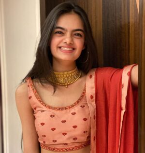 Ruhanika Dhawan Instagram - Exams over wali Khushi 🥹 #aslikhushi #meriwalikhushi #examover