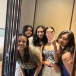 Ruhanika Dhawan Instagram – just a very late post boards dump😋

#ruhaanikadhawan #boardsover #dump