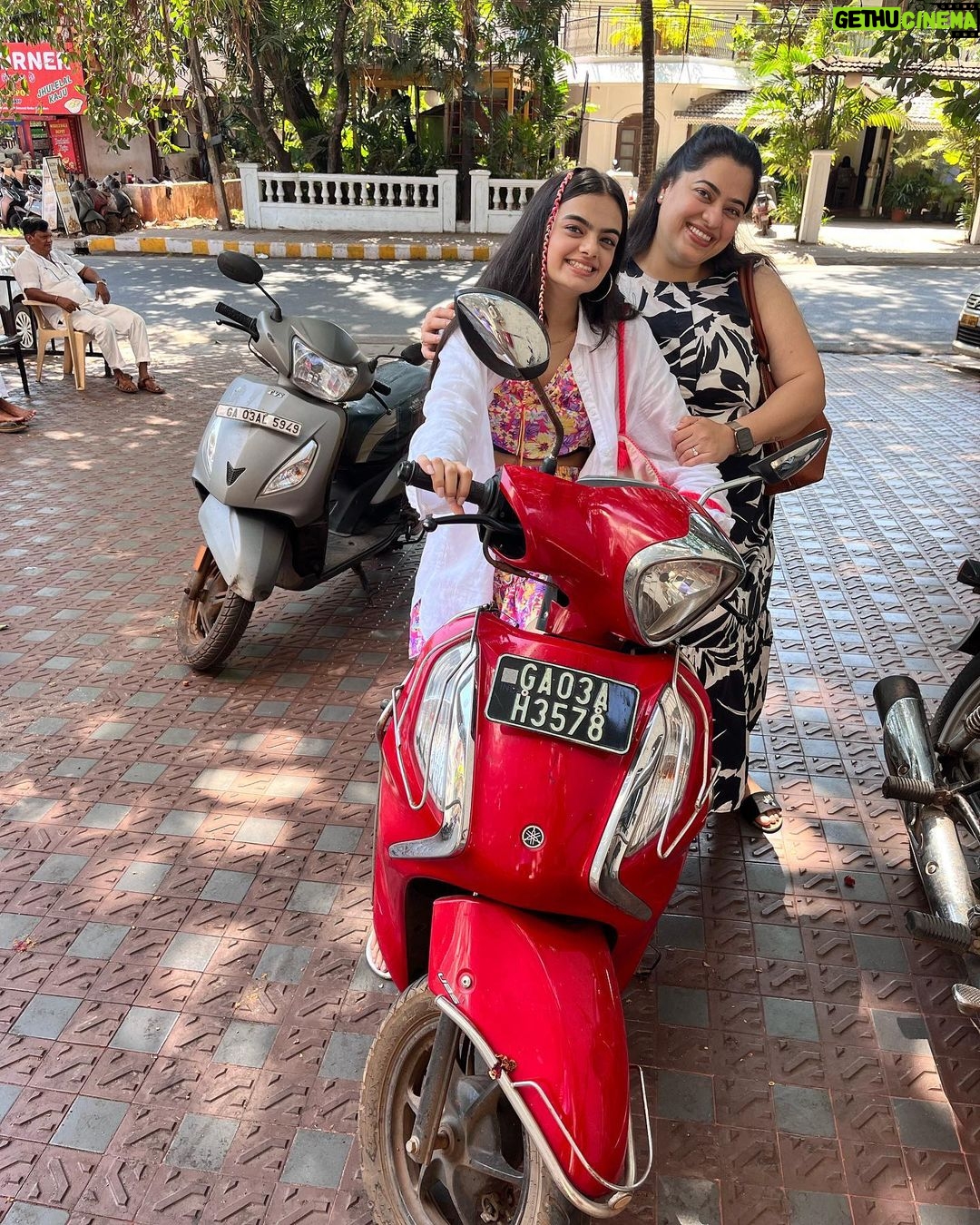 Ruhanika Dhawan Instagram - goa dump 🌴🌊🤍