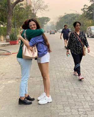 Ruhanika Dhawan Instagram - "Where there is a woman, there is magic."
Here's to all the incredible women. You inspire us.

May we know them. May we be them. May we raise them.

Happy Women's Day, our lovelies!

#womensday #strongwomen #independentwomen #wonensday2k23 #wonderwomen #think #create #creatorinyou #youvaworld #youva #ruhaanikaforyouva