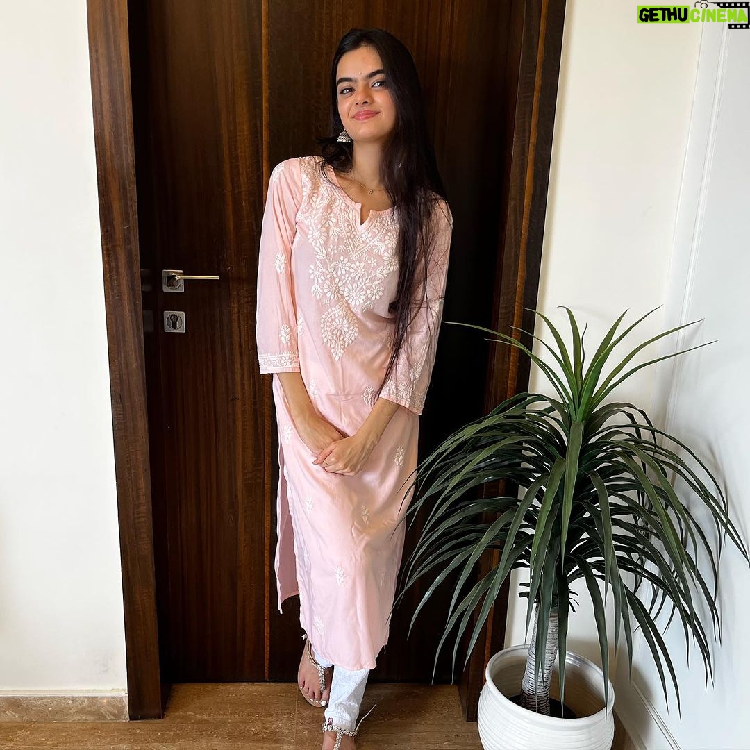Ruhanika Dhawan Instagram - Desi ❤️ से