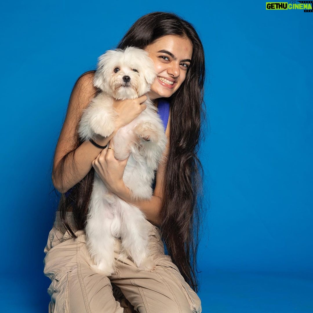 Ruhanika Dhawan Instagram - I will always woof you. #mypetmyfriend @lassidhawan