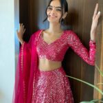 Ruhanika Dhawan Instagram - मेरे और मेरे अपनों की तरफ़ से आप सब को दीपावली की बहुत शुभकामनाएँ। #diwali #light #prosperity #fyp #ruhaanikadhawan