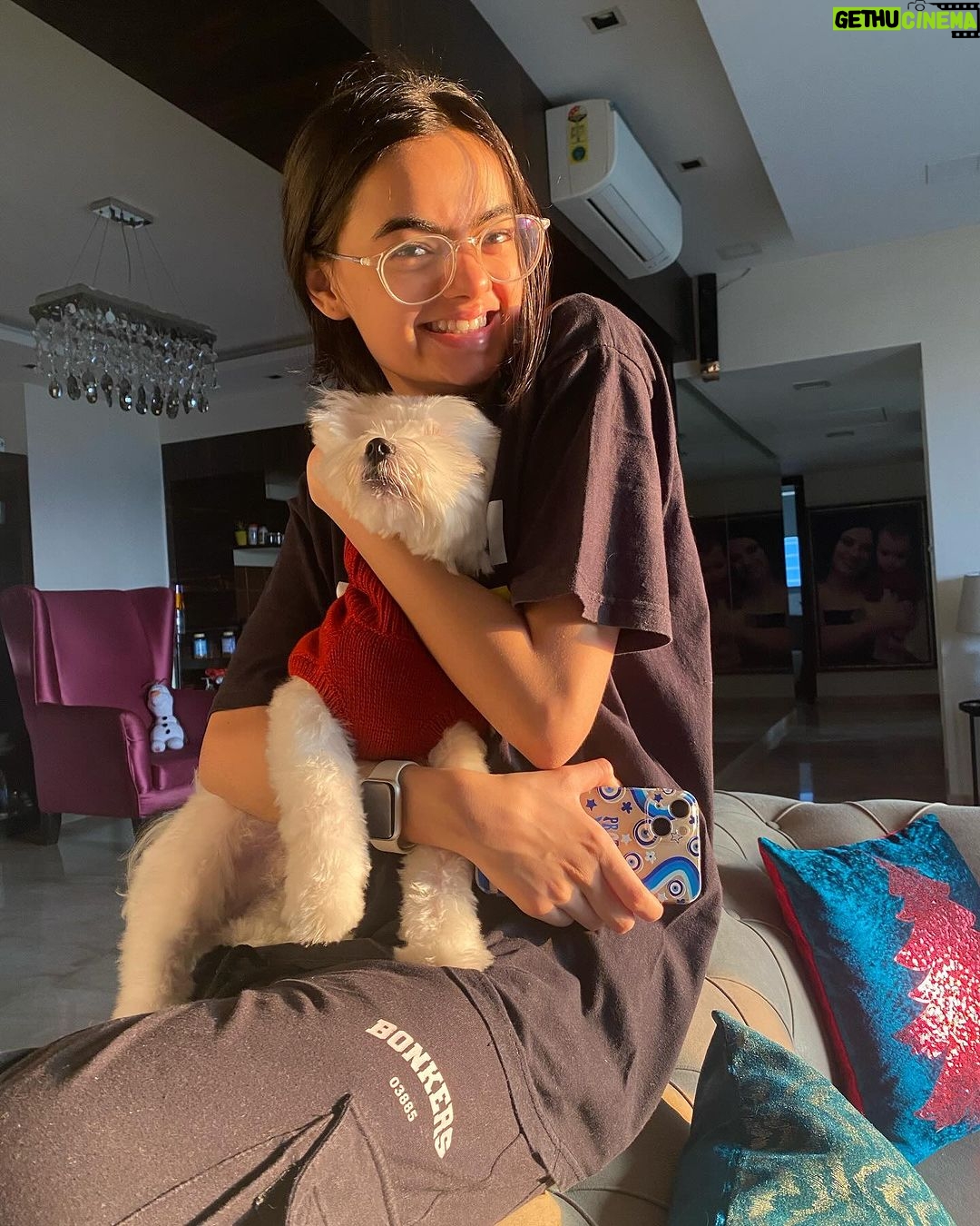 Ruhanika Dhawan Instagram - Squishy squishy 🐾