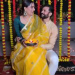Ruhi Chaturvedi Instagram - Ladoo aur Imarti ki taraf se दिवाली की हार्दिक शुभकामनाएं 💥 . . . Shiv's outfit @khushbooandpankaj Saree by @sutraattire Styled by @seam_stress_by_rajludhwani . . . #shivkirooh #pyaarwalidiwali #meethaeewalidiwali