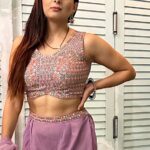 Ruhi Chaturvedi Instagram - Felt Like Nandani from "Hum Dil De Chuke Sanam" But Sameer Hawa Ka Jhoka was too busy to pay attention 🙄 . . Last slide Zaroor dekh na 😎 . . . Outfit @rajgharana.rg Styled @seam_stress_by_rajludhwani Pic @sameer_junaidi . . . #needbetterphotographersinmylife