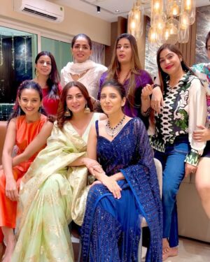 Ruhi Chaturvedi Instagram - Pre Diwali Celebrations With Fam-Jam ♥️🧿
.
.
#friendswalidiwali