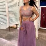 Ruhi Chaturvedi Instagram - Felt Like Nandani from "Hum Dil De Chuke Sanam" But Sameer Hawa Ka Jhoka was too busy to pay attention 🙄 . . Last slide Zaroor dekh na 😎 . . . Outfit @rajgharana.rg Styled @seam_stress_by_rajludhwani Pic @sameer_junaidi . . . #needbetterphotographersinmylife