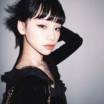 Ruka Instagram - THREE 2024 SPRING MAKEUP COLLECTION“DELICIOUS DETOURシリーズ 2023年12月26日（火）公式オンラインショップ先行発売になりました 素敵なアイテム🩷がいっぱいー 早速試してみたよ！ アイライナーは赤茶色ぽいのX06 マスカラは06ちょっと軽いbrown アイシャドウとチークはグラムトーンカラーカスタードEX02 超かわいいキラキラ系のピンクをつけてみたよーう 目もと、チーク、リップ、眉まで自由自在に使えるカラーバーム。 とても使えやすい〜 一緒にプレイフルな春を楽しもう🩷 @threecosmetics #DeliciousDetour_THREE #グラムトーンカラーカスタード #pr