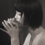 Ruka Instagram - 2023.12.16 “偽の真実” ライブin 下北沢,spread Guitar：石井マサユキ Bass：徐美穂 Drums：senoo ricky Saxophone：松丸契 photo by @hayatowatanbe Hair&make @toyodayousuke 東京のライブ終わってから もう数日経った、 心が色んな気持ちが湧いてきたけど どう話せばいいかわからなくて、 うまく伝えないかもしれないけど、 すべてを感謝している🙏　 ありがとうー！ 最高な夜でした、🌹✨ また会おう！ #偽の真実　#る鹿 #ライブ