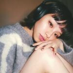 Ruka Instagram - 【Sponsored】 冬に入った今も ヘッドホンを主役に ふわふわ暖かいニット 🧶と一緒に登場 ちょっとオーバーサイズの方が好きー ブラックのヘッドホンと冬モードに切り替え 冬も好きな音楽と一緒にたくさん思い出作 ろうね🏻🏻✨ #PR #ソニーのヘッドホン #styles #WHCH720N Sponsored by Sony Marketing Inc.