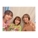 Rumi Okubo Instagram - ⁡ ⁡ 『大久保瑠美・原紗友里 思春期第二形態！！！ うちらの真ん中バースデーイベント2023』 ⁡ リアルイベントありがとうございました🩷💚 普段はラジオで音声のみでお届けしていますが、 やはりリスナーの皆さんのお顔を見て、 声を聞いてするリアイベは最高ですね！！ 配信をご覧になってくださった皆さんも、 ありがとうございました✨✨ ⁡ 昼の部ゲストは青木瑠璃子さん！ いつ見てもスタイル抜群で美人…♡ なのにめちゃくちゃ面白くてやっぱり あの語彙力やパワーワードを生み出す力は リスペクトしかない…！！ 瑠璃子さん目指してこれからも精進します🔥 ⁡ 夜の部ゲストは山下七海ちゃん！ 可愛い可愛い81の後輩ちゃんです♡ ななみんは本当に気遣い屋さんで良い子！ いつ会っても癒されるし、 たまに強めのツッコミ入れてくれるところが 堪んねぇ…デュフフななみん可愛いでござる(*´Д`)ﾊｧﾊｧ まだ尊敬されているようなので、 それを失わないように先輩として頑張ります！笑 ⁡ そしてさゆりんとはもう長年の付き合いなので、 阿吽の呼吸と言いますか、 お互いがお互いのことをわかっているから、 何も心配することなく、楽しくイベントができました！ コーナーは残念ながら廃止のものもありましたが… 今後廃止されたコーナーを忘れさせるくらい また新しく面白いコーナーを考えますので！ 引き続き思春期第二形態をよろしくお願い致します🙇‍♀️ そしてたくさんグッズも手にしてくださって ありがとうございました！！ 特にタオルは昼の部の後割と売れたようで… 嬉しい限りです☺️ どれも喜んでもらえるよう一生懸命考えて 作ったので、是非大事に使ってください♡ ⁡ ⁡ ⁡ ということで改めて、思春期第二形態の本配信は 毎週金曜日22時〜ニコニコ動画にて配信中📻 是非ぜひ聞いてね〜♪ 今回のイベントの感想メールもお待ちしてます💌 ⁡ ⁡ #思春期第二形態 #思春期第二 #春二 #大久保瑠美 #原紗友里 ちゃん #青木瑠璃子 ちゃん #山下七海 ちゃん ⁡ ⁡ ⁡ ⁡ ⁡ ⁡ ⁡