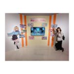 Rumi Okubo Instagram - ⁡ 写真その① ⁡ 先日、李依ちゃんごまちゃんと3人で 京都にある東映太秦映画村に 推しの子コラボを見に行ってきました〜✨ ⁡ お着物のキャラたちが…めちゃ可愛い！！！ 新生B小町3人のお着物の展示もありました！ なんと後ろから見ると帯の結び方が 1人1人違うんです…👘❤️🤍 💛 す、すごすぎる…🥹✨ ⁡ 実は3人共、自キャラのぬいを持参して 写真を撮りまくりました📸笑 描き下ろしは可愛いし、 コラボフードは美味しいし、 グッズも最高でつい爆買い(笑)したし、 映画村内のアトラクションの迷路やお化け屋敷、 風景も全てがとても楽しくて素敵で…♡ とても充実した1日でした！！ ⁡ この3人は事務所が一緒なのですが、 3人で出かけるのは実は初めて！ 道中もキャッキャしながら楽しく過ごしました🥰 ⁡ また、映画村のスタッフの皆さんも、 とても良くしてくださって…！！ プライベートとはいえ一応ご報告だけは、と思い 「3人で後日行きますね〜」と、 お声がけだけさせて頂いたのですが、 当日は本当に色々と気遣ってくださって、 改めてありがとうございました🙏🏻 ⁡ ⁡ 楽しい映画村で素敵な推しの子コラボ、 まだ行かれていない方は12月10日まで 開催されていますので、 是非足を運んでみてくださいね👘✨ ⁡ ⁡ ⁡ ⁡ #推しの子 #大久保瑠美 #高橋李依 ちゃん #伊駒ゆりえ ちゃん #東映太秦映画村 #映画村の一番星