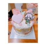 Rumi Okubo Instagram –
たまには完全プライベート写真📸✨
学生時代からのお友達とアフタヌーンティーに行ったら、
お誕生日プレート付きをサプライズで予約しててくれました!
じょ、女子力高すぎる〜🫖☕️🧁✨✨
すごく優雅なひと時でした☺️
あと写真めっちゃ上手いめっちゃ盛れてる。
うちでマネージャーやらん??笑
それとFGOラジオでお祝いして頂いた時の
ケーキとプレゼントも載せます!
九紋竜エリザの可愛いケーキと、
世界に一つだけのマイキャラ&推しタンブラー、
そして高級なお紅茶!!
美海ちゃんからも可愛いピアスを頂きました✨
毎年本当にありがとうございます😭
この日にゲストにHana Hopeさんが来てくれて、
お話できたのもとても楽しかったです🌼
#FGOラジオ
#アフタヌーンティー