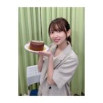 Rumi Okubo Instagram –
大久保瑠美の○○な件9月分!
ありがとうございました✨
今回はお誕生日会🎂👏🏻🎊
ケーキを頂き、
スタッフの皆さんからプレゼントを頂き、
いっぱいお祝いされました!
ありがとうございました😊
とはいえスタッフさんのプレゼントに順位をつけたり🎁
ひまわりの種を食べたり🌻
カジノはボロ負けしたり🎰
誕生日なのに一筋縄ではいかない、
ひどい放送でしたね!笑(褒めてます)
そして、番組内でも発表しましたが、
次回からはOPENREC・tvにお引越しです。
まだ色々企画段階で、
何をしたら皆さんに楽しんでもらえるか、
何をしたら喜んでもらえるかを、
まだまだ模索中!
しばらくは色々コロコロ変わる企画等も
あるかもしれませんが、温かく見守ってくださると
嬉しいです。よろしくお願いします🙇♀️
OPENRECに移動しても、番組を続けられるのは、
いつも応援してくださる皆様の応援あってこそ。
そのことも、本当にありがとうございます!
新天地で試行錯誤しながら、
必ず面白い番組をお届けしますので、
引き続きよろしくお願い致します!!!
#大久保瑠美 の○○な件
#瑠美まる
#お誕生日会
