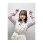 Rumi Okubo Instagram - ⁡ 12月23日、24日とイベントや生放送 ありがとうございました✨ 2日間に分けて投稿しようと思います！ ⁡ まずは23日❗️ ⁡ 私的には、まずグラブルフェス2023での キャラクターライブのおこたみ3人が あまりにも可愛くてハスハスし、 他の曲の歌唱メンバーにもｷｬｰｷｬｰしながらのスタート！笑 ⁡ この2日間会場にはなつ姉もみかしーもいて安心感 半端なかったです☺️ 12月は私にとってLadyGo同窓会でした！ ⁡ サテライトステージにも参加し、 拙いMCながらもフード＆ドリンクを 女性陣と一緒にご紹介しました🍽️🥤✨ 美味しかったし、楽しかった〜！ ⁡ ⁡ ⁡ ⁡ そして夜は、 「冒険者になりたいと都に出て行った娘が Sランクになってた」最終回直前生放送！ ⁡ バッファロー吾郎・竹若さんをMCに迎え、 3人娘でこれまでのSランク娘を振り返ったり、 ゲーム対決をしたり、 最終回の見どころを語ったりしました！ とても楽しい作品、楽しい現場だったので 終わってしまうのは寂しいですが、 最後までSランク娘をよろしくお願いします🙇‍♀️ 最終回見てくださいねー！ ⁡ 髪型はミリアムに合わせて猫っぽく🐱 服はピンク系にしてみました🩷 ⁡ ⁡ #グラブルフェス2023 #グラブル #Sランク娘 ⁡