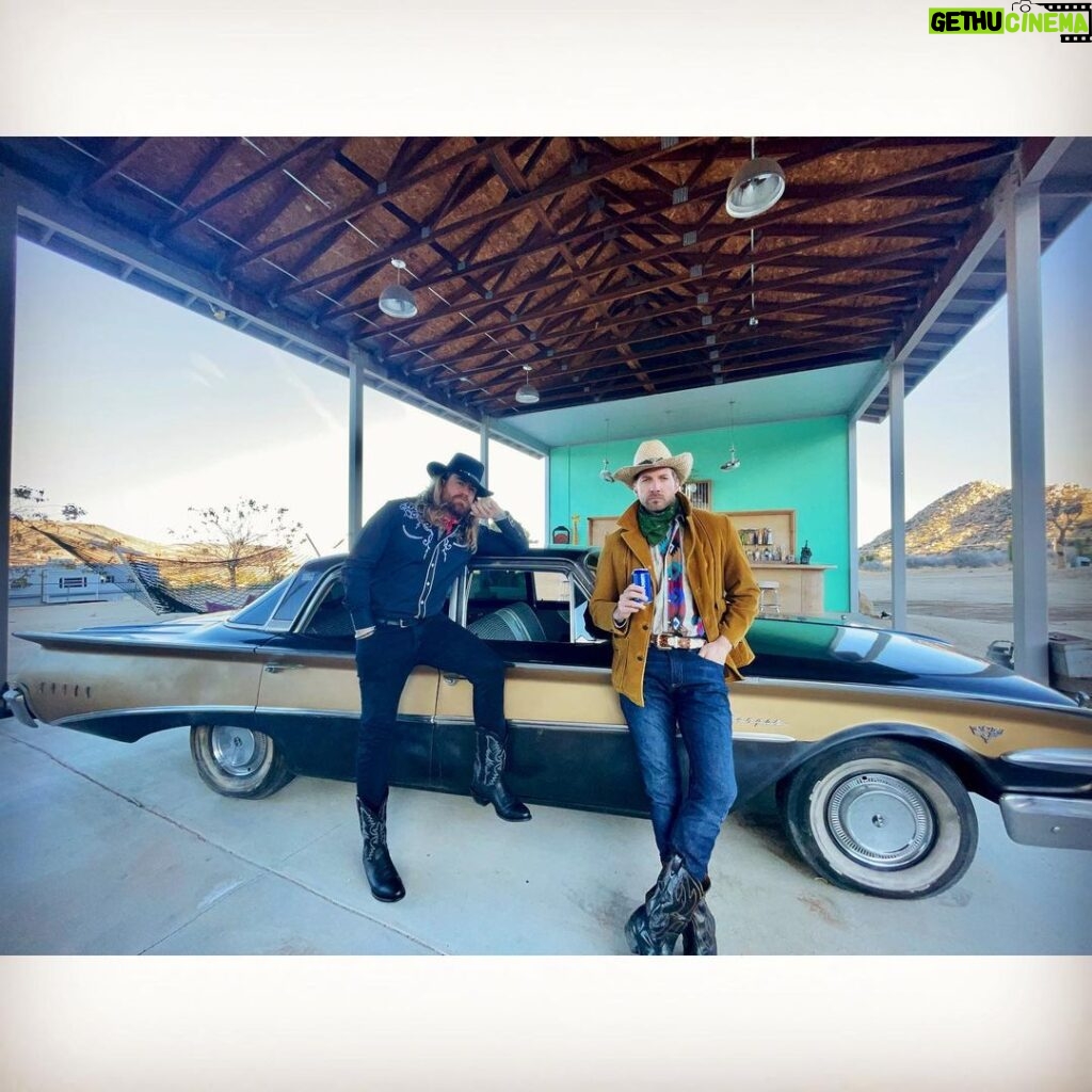 Ryan Hansen Instagram - We had a rootin tootin good time @knowwhereranch to celebrate the MVP of all MVPs @matthewstylist HBD COWBOY!! 🤠 🌵 🎉 Know Where Ranch