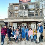Ryan Hansen Instagram – We had a rootin tootin good time @knowwhereranch to celebrate the MVP of all MVPs @matthewstylist 
HBD COWBOY!! 🤠 🌵 🎉 Know Where Ranch