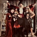 Ryan Hansen Instagram – Halloween really Sucked this year. 
🩸🧛🏻‍♂️🧛🏻‍♀️🧛🏻‍♀️🧛🏻‍♀️🧛🏻‍♀️🩸