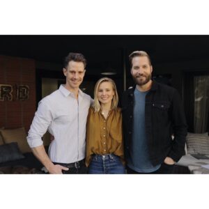Ryan Hansen Instagram - I love @kristenanniebell so much. Like a brother. Like a baby brother. This lady just makes life so much better. Honored to do this crazy life with our families. I love everything about you. Happy to carry you on my shoulders anytime lil bud. 
Happy Birthday Brother!!!