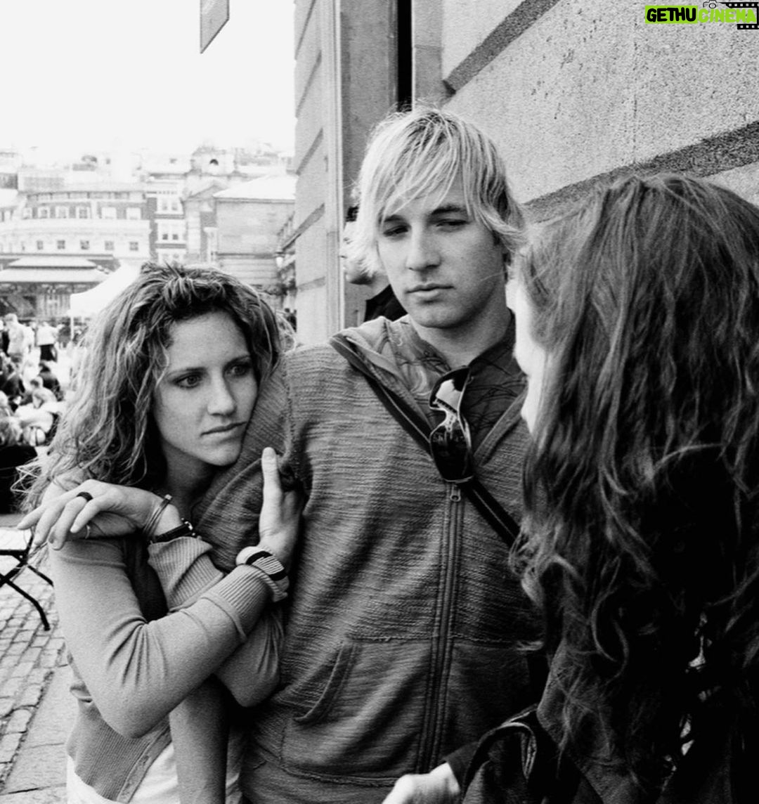 Ryan Hansen Instagram - Happy Birthday to the girl I’ve been in love with since high school. @amyhansen31 you are the most incredible human and I’m so honored to be your husband and dad to our 3 beautiful girls. Go NORSEMEN!