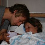 Ryan Hansen Instagram - Happy Birthday to the girl I’ve been in love with since high school. @amyhansen31 you are the most incredible human and I’m so honored to be your husband and dad to our 3 beautiful girls. Go NORSEMEN!
