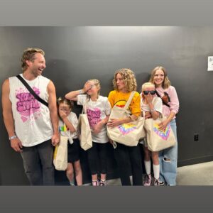 Ryan Hansen Instagram - LIZZO!!!!!!! Watching my daughter and her best buddy meet their ABSOLUTE IDOL @lizzobeeating made my heart explode!!! We are all are still recovering. We love you Lizzo ❤️‍🔥
