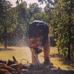Ryan Merriman Instagram – When I’m not on set…☝️I am a lumberjack
#countryboy #tgif #sthl #carhartt #yellawolf ….was playing on the headphones 👊🤘