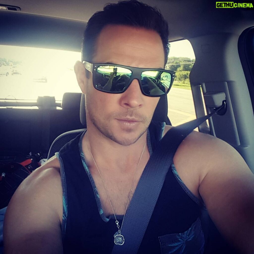 Ryan Merriman Instagram - Btw☝️.....these shades were 12$ doll hairs at a gas station😎 #saturday #shadegame #hurryupfall #truckselfie....yeah I'm wearing a #tanktop, have a good weekend ladies and gents.