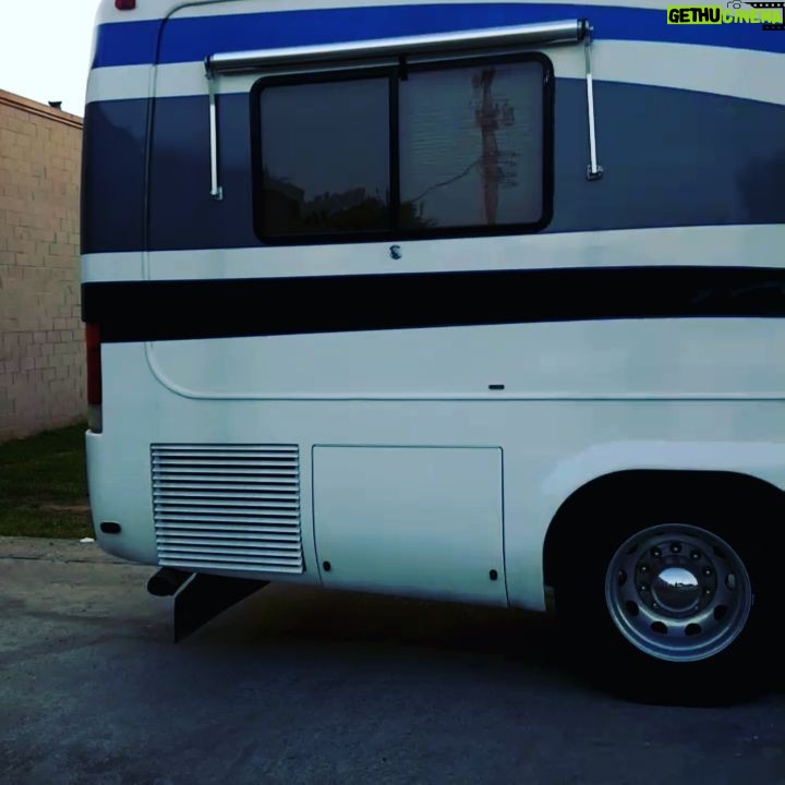Ryan Merriman Instagram - When you're Rollin to the friday night races in style!!,...and your buddy owns a house on wheelsππ€π€ππ» #tgif #raceseason #dirttrack #coldbeer #blessed #goodtimes