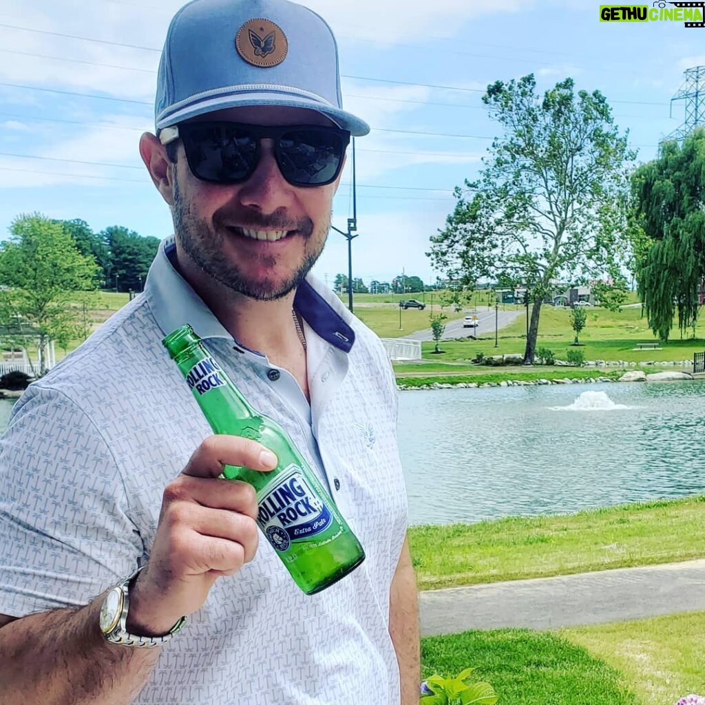 Ryan Merriman Instagram - I don't always drink beer in Pennsylvania, but when I do..... I drink Rolling Rock Stay thirsty my friends #cheers🍻 #goodtimes