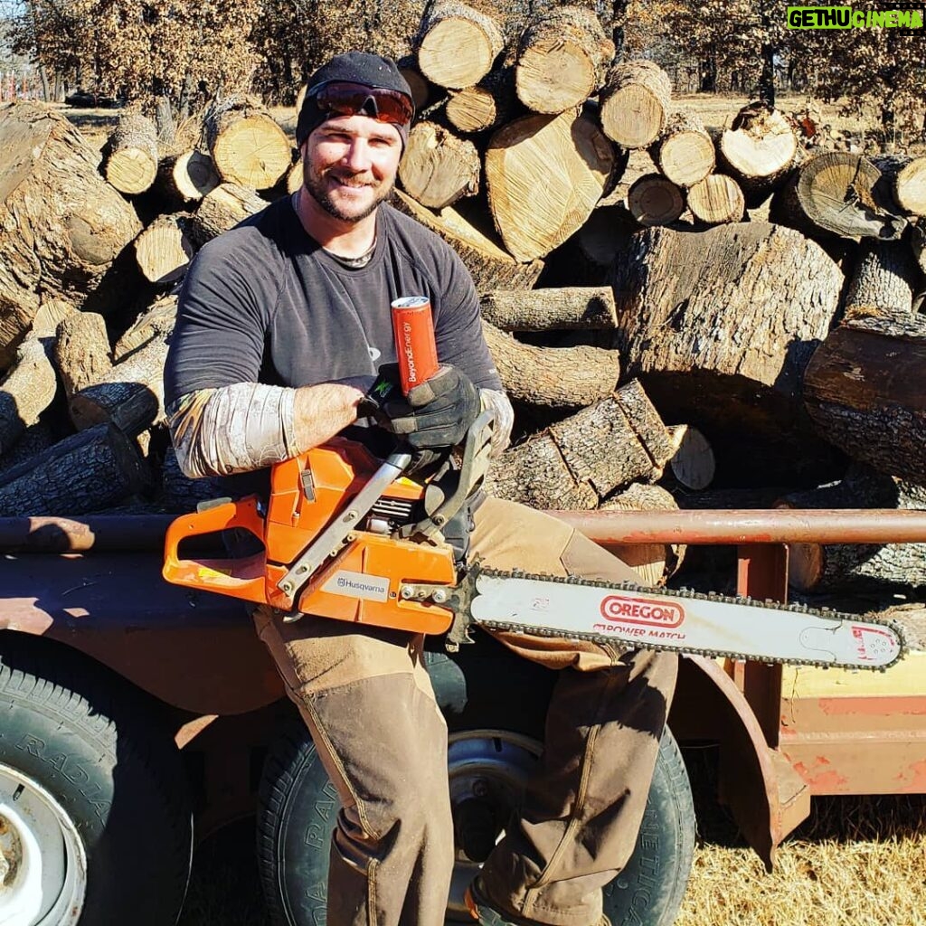 Ryan Merriman Instagram - Best way to burn off those Turkey day calories...hard work baby!!!! With some help from my motivation in a can @gobeyondenergy and a badass chainsaw...hah😆 #countryboy #fall #hardwork #hungry